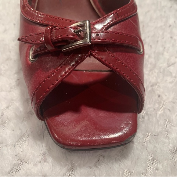 Maripe Red Pumps High Heel Shoes Ladies Size 8 fits like size 7.5 - Picture 9 of 9